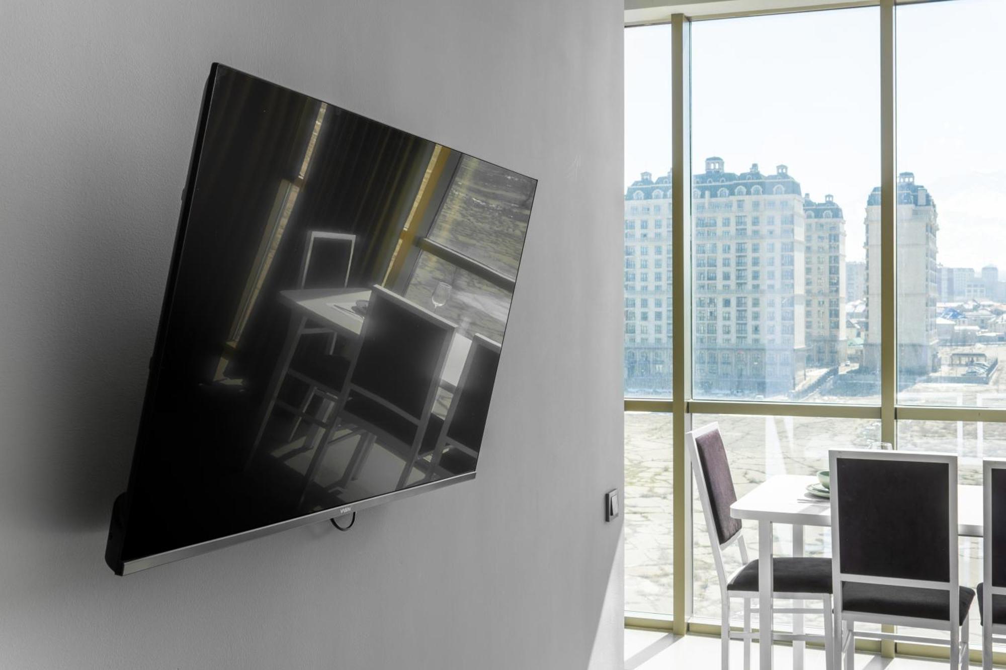 9Th And 6Th Floor Stylish Apartments With Mountainvista Bishkek Ngoại thất bức ảnh