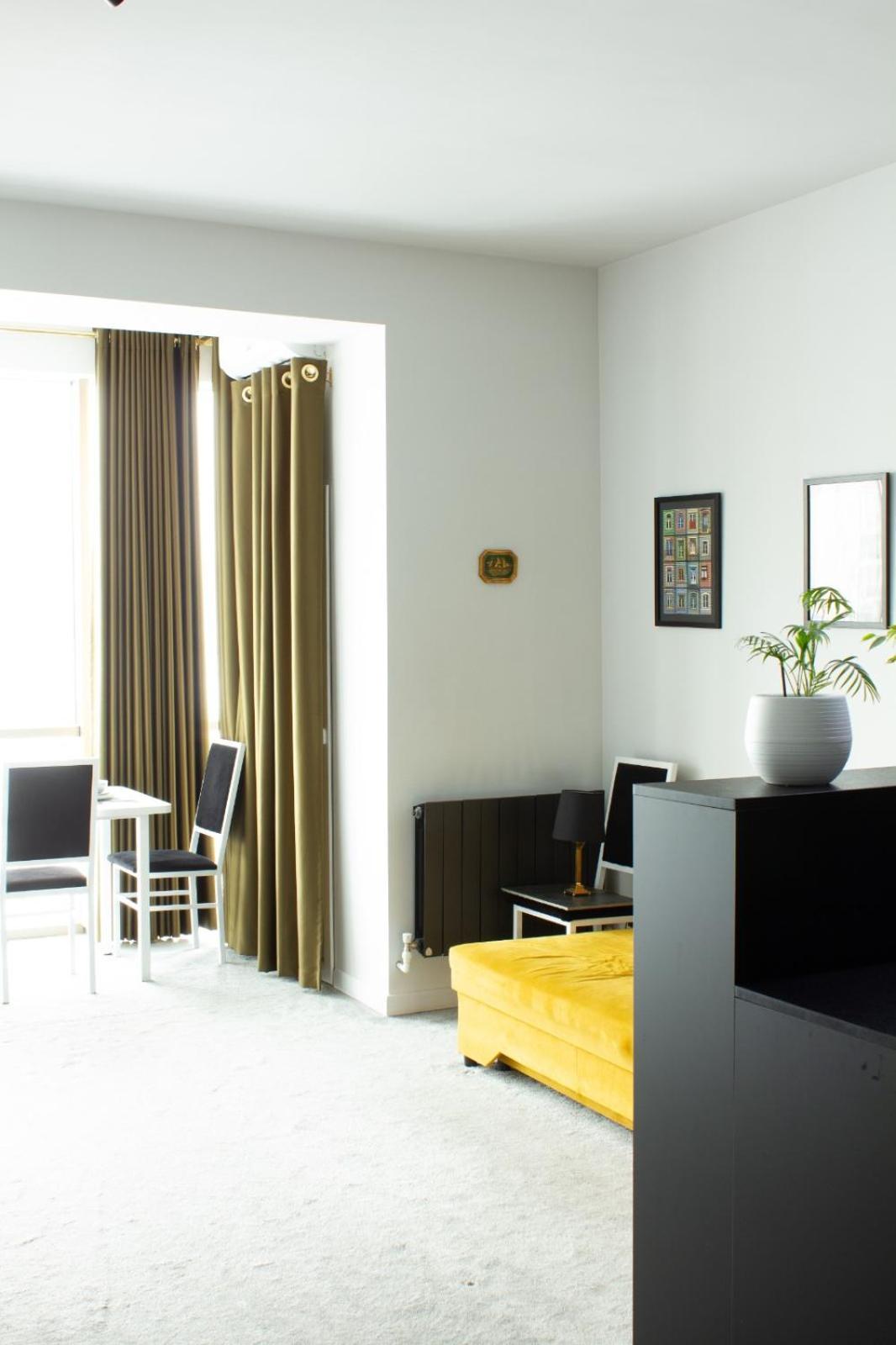 9Th And 6Th Floor Stylish Apartments With Mountainvista Bishkek Ngoại thất bức ảnh